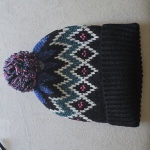 MIXIT BRAND WOMEN'S MULTI COLORS "STOCKING CAP" WITH POMPOM ONE SIZE FITS MOST